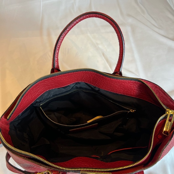 Burberry Medium Red Leather Dewsbury Tote - Picture 8 of 15